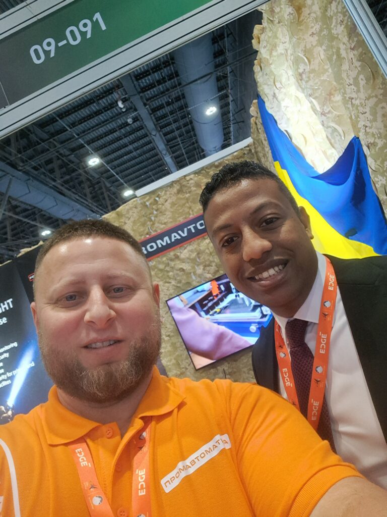 В Абу-Дабі прожектори BP Flashlight привернули увагу міжнародних делегацій — фото 5