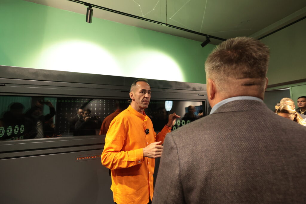 Замість конспектів – сучасні лабораторії: Промавтоматика створила унікальне обладнання для вінницьких університетів — фото 2