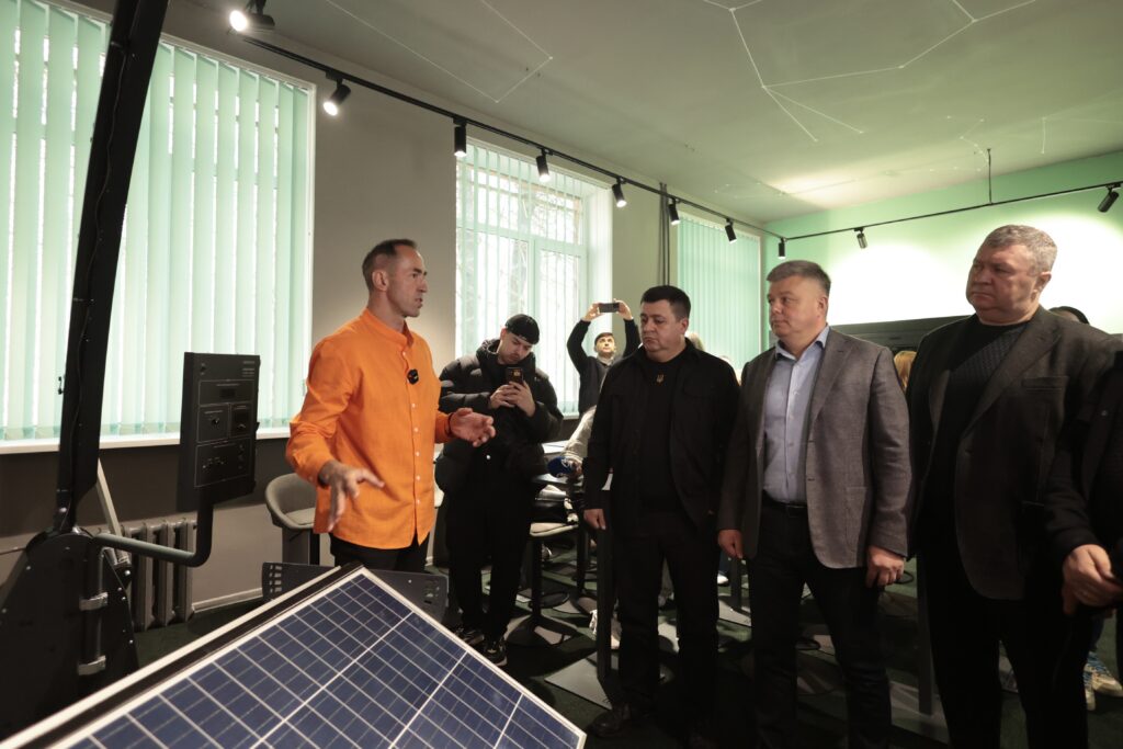 Замість конспектів – сучасні лабораторії: Промавтоматика створила унікальне обладнання для вінницьких університетів — фото 6