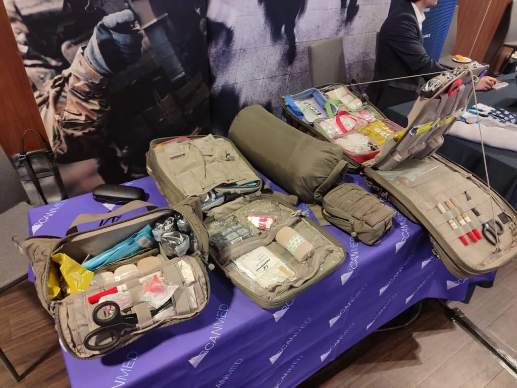 У Ризі Промавтоматика презентувала унікальні для латвійського ринку спеціалізовані павербанки для військових — фото 6