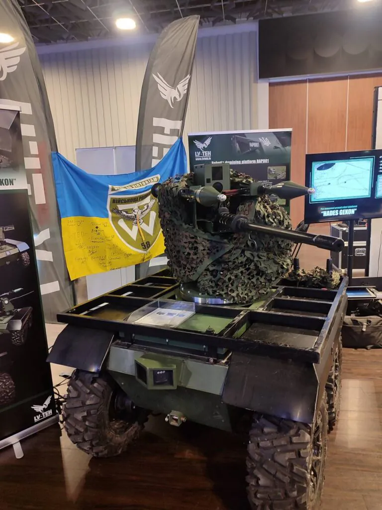 У Ризі Промавтоматика презентувала унікальні для латвійського ринку спеціалізовані павербанки для військових — фото 11