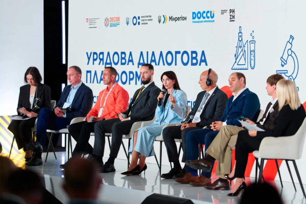 Перша робота і трудова книжка: як Група Промавтоматика працевлаштувала підлітків 14+ — фото 2